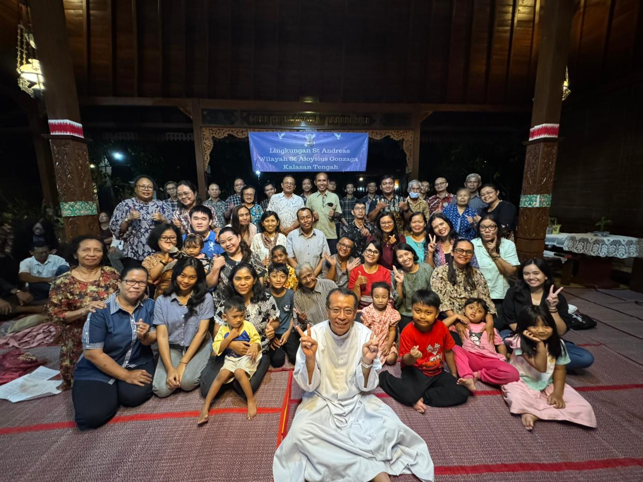 Misa Lingkungan Andreas Kujonsari