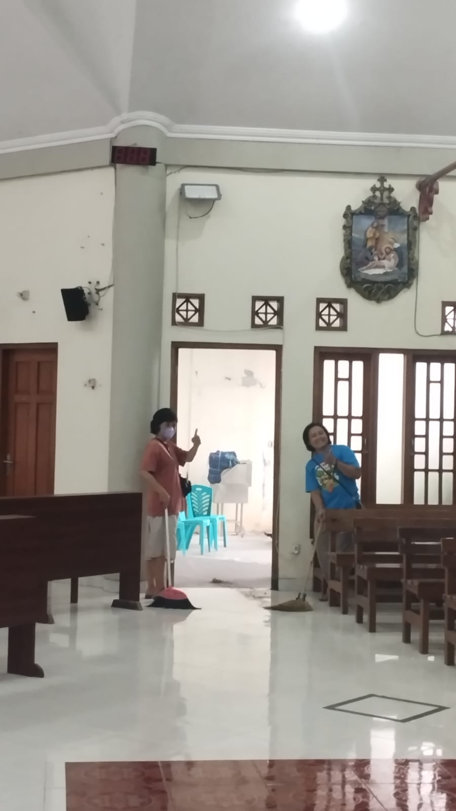 Kerja Bakti Rutin Umat